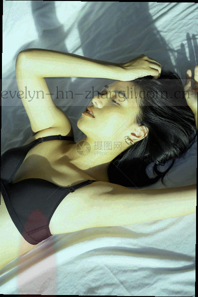 重复半透明网格纹理装饰
